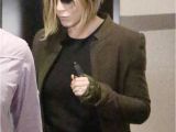 Jennifer Aniston Bob Haircut On Friends Jennifer Aniston Shows Off A Short Blonde Bob Haircut