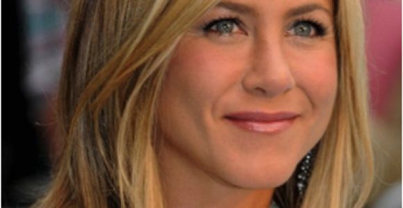 Jennifer Aniston Hair Short Hairstyles Jennifer Aniston Shoulder Skimming Long Bob Lobs