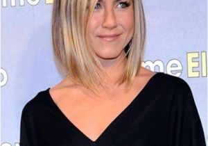 Jennifer Aniston Long Bob Haircut Jennifer Aniston Hairstyles Of Jennifer Aniston