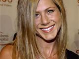 Jennifer Aniston Rachel Hairstyles Jennifer Aniston S Hair From the Rachel to Her Signature Do