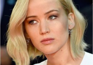 Jennifer Lawrence Bob Haircut Jennifer Lawrence Goes Trendy with New Platinum Bob