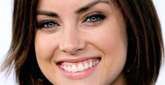 Jessica Stroup Bob Haircut 20 Chic Short Medium Hairstyles for Women