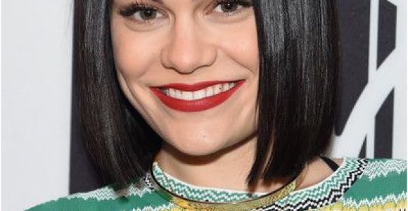 Jessie J 2019 Hairstyles Jessie J S Sleek Bob In 2019 Short Hairstyles Pinterest