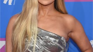 Jlo Hairstyles Red Carpet the Best Beauty Looks From the Mtv Vmas Red Carpet
