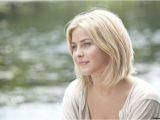 Julianne Hough Bob Haircut In Safe Haven Julianne Hough Short Haircut Safe Haven Google Search