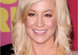 Kellie Pickler Bob Haircut Kellie Pickler Hairstyles In 2018