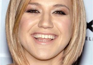 Kelly Clarkson Bob Haircut 16 Trendy Kelly Clarkson Hairstyle Ideas for You Try It