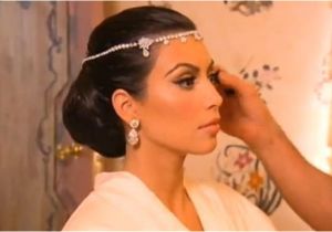 Kim Kardashian Wedding Hairstyle Kim Kardashian Everyday Old Hollywood Curls Prom