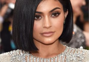 Kylie Jenner Bob Haircut Kendall and Kylie Jenner Met Gala 2016 Hair Details