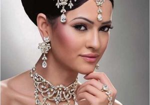 Latest Hairstyles for Indian Weddings 15 Indian Wedding Hairstyles for Long Hair