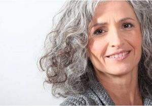 Long Hairstyles for 60 Year Old Woman Voici 60 Conseils De Femmes âgées De 60 Ans Aux Jeunes