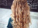 Long Hairstyles Half Updos Easy 31 Gorgeous Half Up Half Down Hairstyles Hair Pinterest