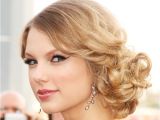 Loose Curly Bun Hairstyles Celebrity Hairstyles Taylor Swift’s Curly Loose Bun She