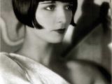 Louise Brooks Bob Haircut 1920 S Fashion the Rise and Fall Of the Flapper Style