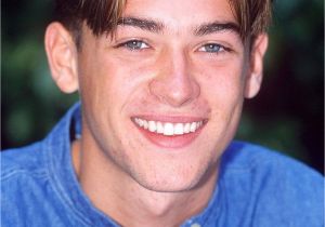 Male Hairstyles In the 90s Undercut Hairstyle 90s Best Hair Style Men Pinterest