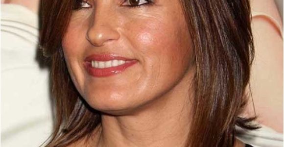 Mariska Hargitay Short Bob Haircut 20 Chic Short Medium Hairstyles for Women