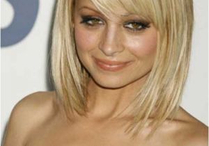 Medium Bob Haircuts with Side Bangs 15 Latest Long Bob with Side Swept Bangs