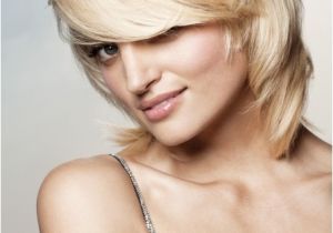 Medium Length Shaggy Bob Haircuts 25 Unique Medium Haircuts for Women Elle Hairstyles