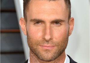 Mens Hairstyles and Products Adam Levine Meets the Girl who Broke Down when She Found