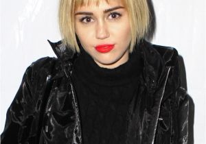 Miley Cyrus Bob Haircut Miley Cyrus New Bob Haircut is even Worse Than Her Old