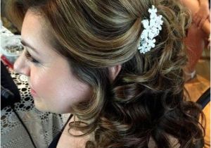 Mother Of Bride Hairstyles Half Up 50 Ravishing Mother Of the Bride Hairstyles Wedding