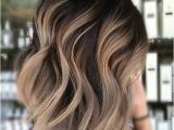 Ombre Hairstyles Blonde to Brown 7 Hübsche Mittlerer Länge Frisuren Für Frauen