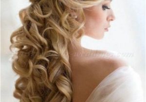 Pictures Of Bridesmaid Hairstyles Half Up Wedding Hairstyles Blonde Half Up Wedding Dress