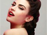 Pin Up Girl Wedding Hairstyles 25 Pin Up Hairstyles for Long Hair