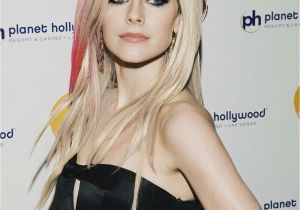 Pop Punk Hairstyles for Girls Avril â¥ Avril Lavigne Pinterest