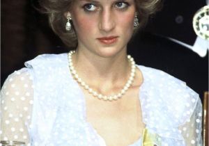 Princess Diana S Best Hairstyles 50 Of Princess Diana S Best Hairstyles Famous Folks