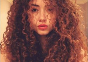 Puffy Curly Hairstyles Natural Curly Hair It S evenly Puffy On Both Sides This