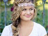 Quick and Easy Hairstyles for Naturally Curly Hair 11 Quick & Easy Headband Hairstyles for Naturally Curly Hair
