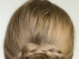 Quick and Easy No Heat Hairstyles Hair Tutorials Braided Messy Bun Hair Tutorial