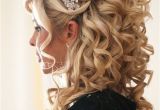 Quinceanera Hairstyles with Curls and Tiara Fotos De Peinados Para Novias Actuales Y Elegantes Aqu­
