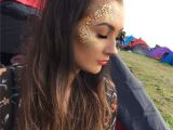 Rave Girl Hairstyles Glitter Festival Creamfields Space Buns Festival Makeup Outfits