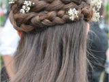 Renaissance Wedding Hairstyles Love the Braid Wonderful Hair for A School Dance or