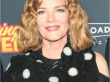 Rene Russo Bob Haircut Rene Russo Short Wavy Cut Short Hairstyles Lookbook