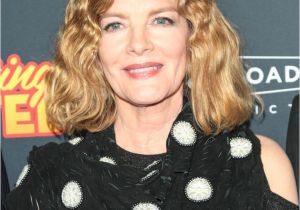 Rene Russo Bob Haircut Rene Russo Short Wavy Cut Short Hairstyles Lookbook