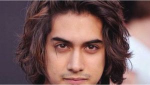 Semi Long Hairstyles for Men Semi Curly Hairstyles for Men