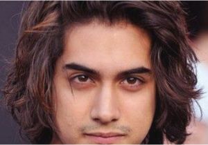 Semi Long Hairstyles for Men Semi Curly Hairstyles for Men