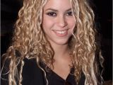 Shakira Curly Hairstyles 10 Celebrities with Naturally Curly Hair