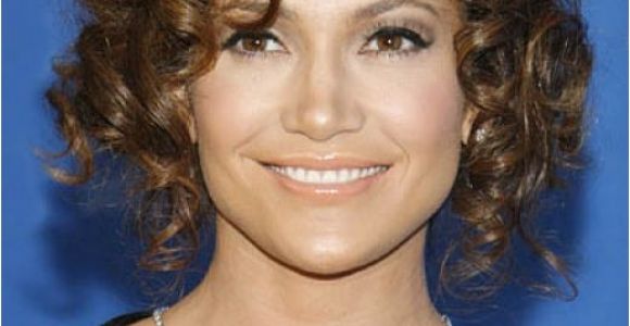 Short Curly Hairstyles for Round Faces 2011 Short Hair Styles Curly Hairstyles for Round Faces