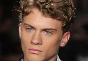 Short Curly Hairstyles for Teenage Guys 2018 Latest Curly Short Hairstyles for Guys