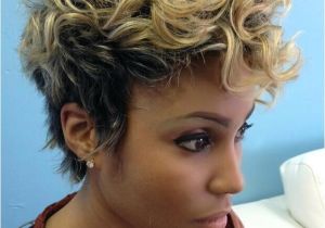 Short Curly Highlighted Hairstyles 20 Hottest New Highlights for Black Hair Popular Haircuts