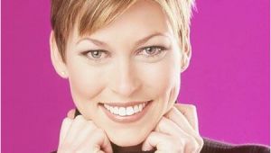 Short Hairstyles Dark Blonde Corto Corto Corto Cortes De Pelo Corto De Buen Gusto Para La Mujer