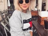 Short Hairstyles for Girls with Glasses 9 543 Curtidas 70 Entários Laura Jade Stone Laurajadestone