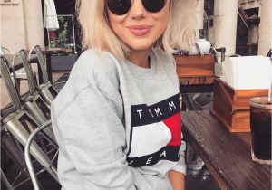 Short Hairstyles for Girls with Glasses 9 543 Curtidas 70 Entários Laura Jade Stone Laurajadestone