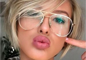 Short Hairstyles for Girls with Glasses Cool Short Pixie Blonde Hairstyle Ideas 97