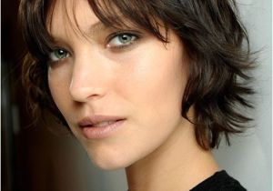 Short Hairstyles that are Easy to Grow Out Growing Out Short Hair
