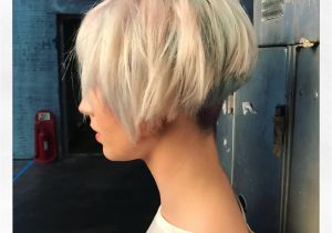 Short Layered Angled Bob Haircut 10 Layered Bob Hairstyles Look Fab In New Blonde Shades